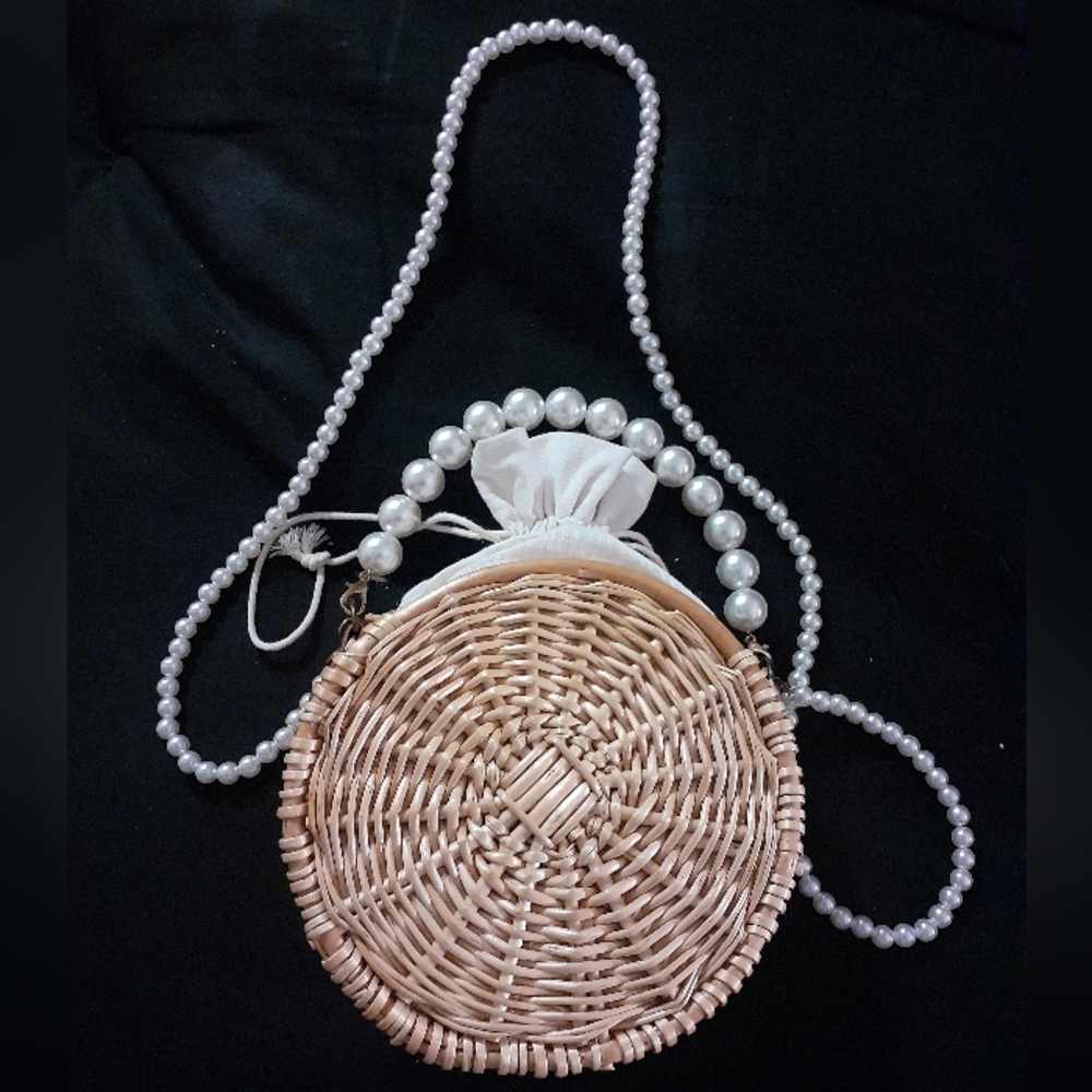 Buric Basket Cross body Bag With Pearl Strap